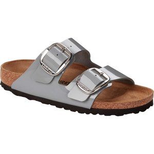 Birkenstock Arizona Big Buckle patent sandal. Silver. Size: 8, 39